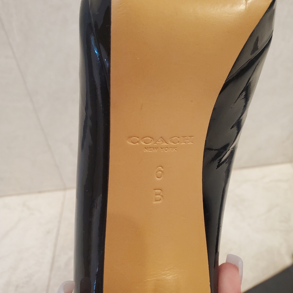 Coach Scarlet Heels, Size 6, Black - Picture 6 of 6